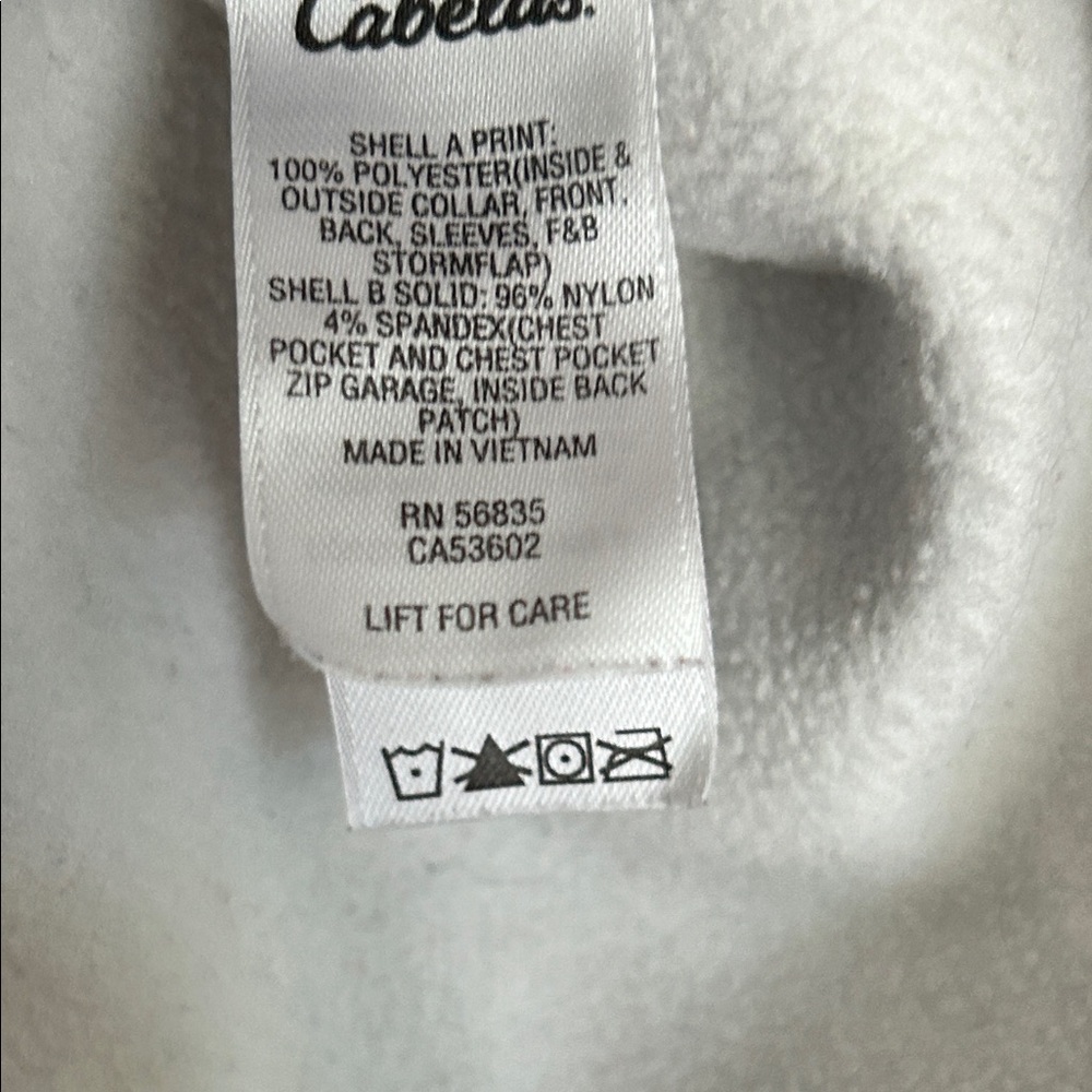 Cabela's Kids Woodland Camo Jacket with Orange Highlights - Picture 8 of 11